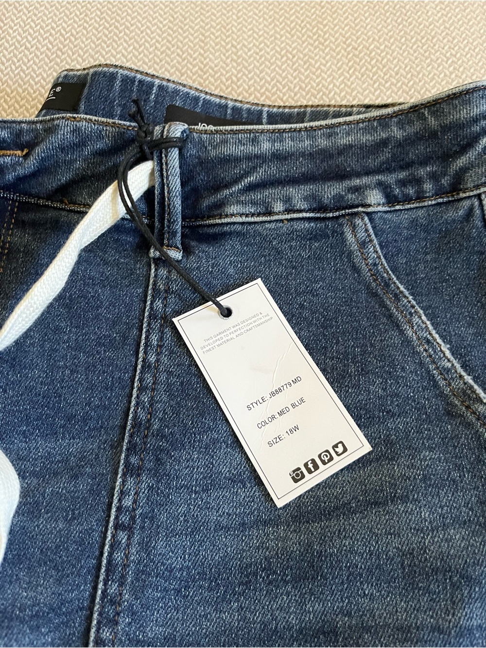 NWT Judy Blue Women's Denim Jogger Jeans Plus Size 18W- NEW - Picture 2 of 12